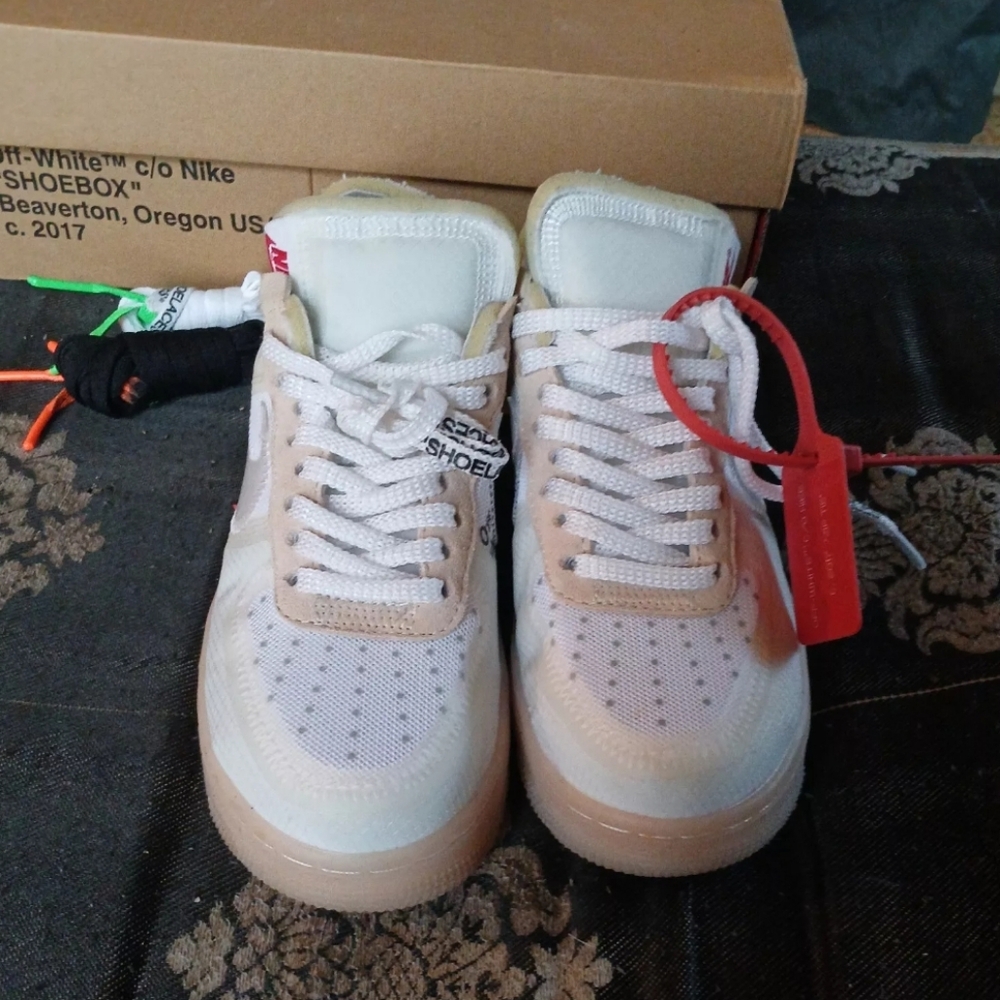 Women's Nike Off-White "The Tens" Size 5.5